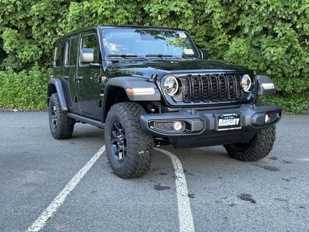 New 2026 Jeep Wrangler 4-DOOR WILLYS Sport Utility