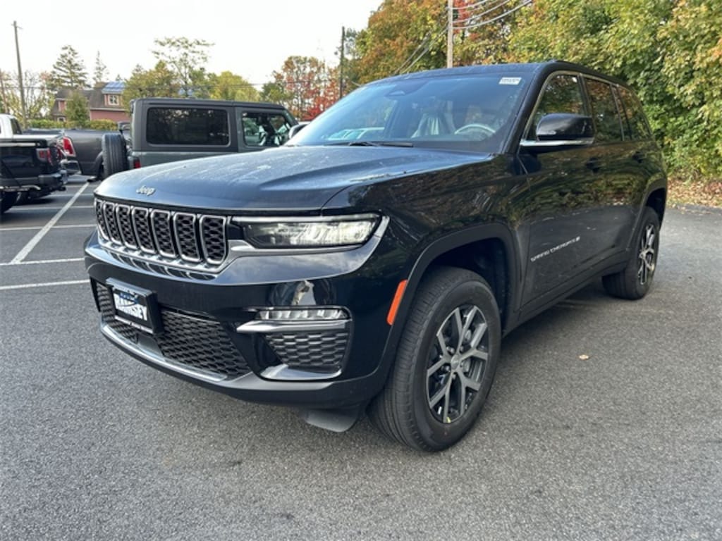 New 2025 Jeep Grand Cherokee LIMITED 4X4 Sport Utility