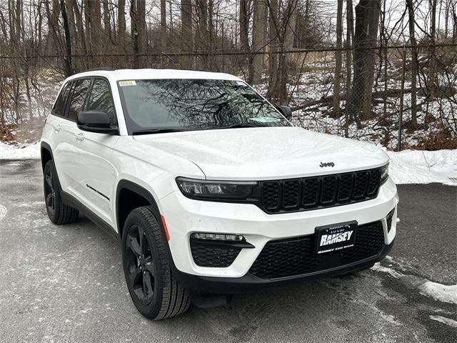 2025 Jeep Grand Cherokee Limited's photo