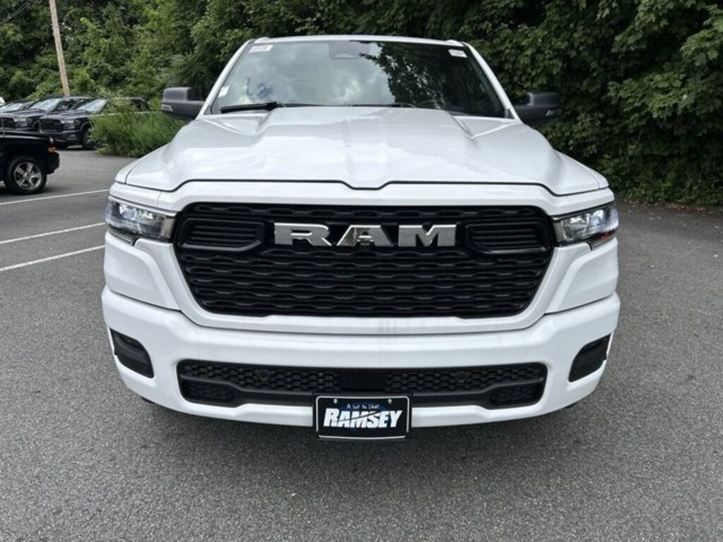 New 2026 Ram 1500 BIG HORN CREW CAB 4X4 6'4 BOX Pickup