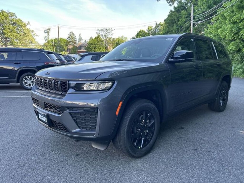 New 2026 Jeep Grand Cherokee L LAREDO ALTITUDE 4X4 Sport Utility