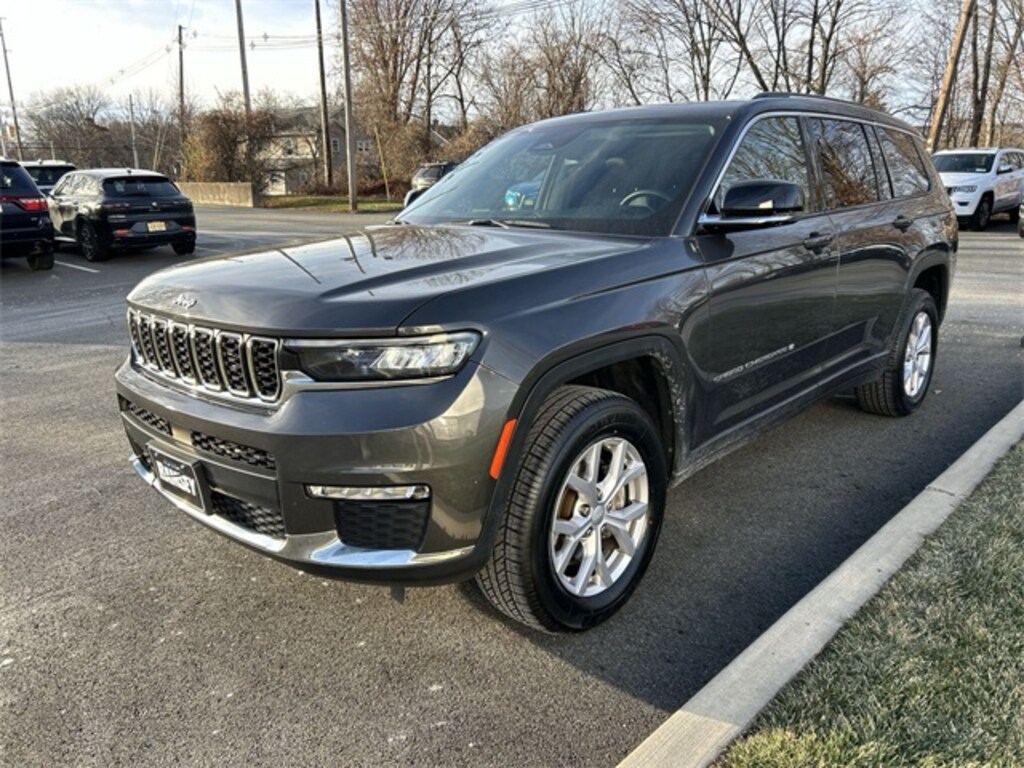 Used 2022 Jeep New Grand Cherokee Limited SUV