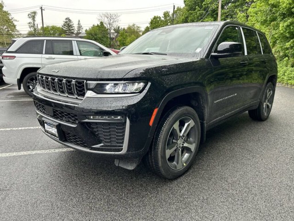 New 2026 Jeep Grand Cherokee LIMITED 4X4 Sport Utility