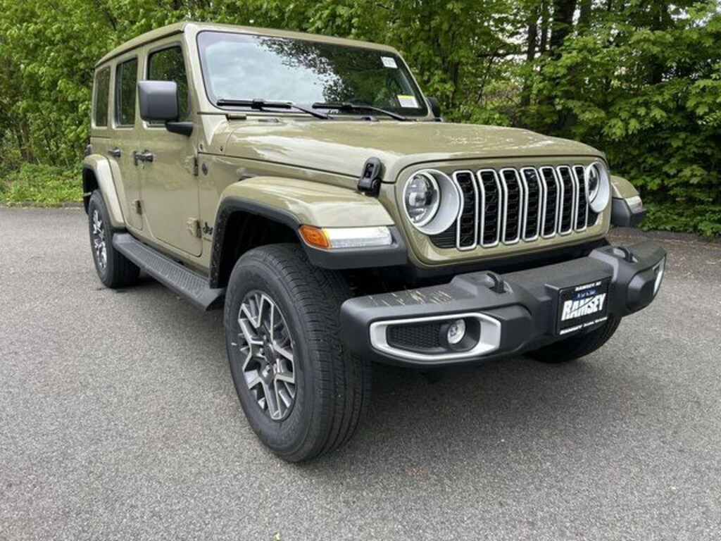 New 2026 Jeep Wrangler 4-DOOR SAHARA Sport Utility