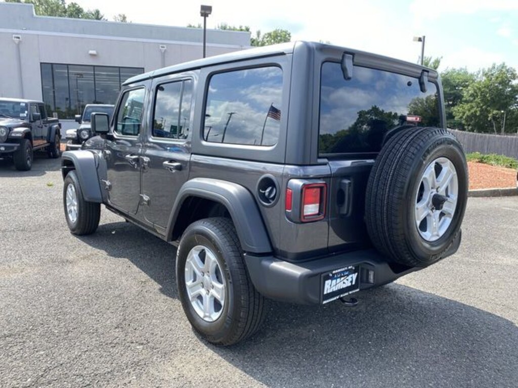 Used 2022 Jeep Wrangler Unlimited Sport SUV