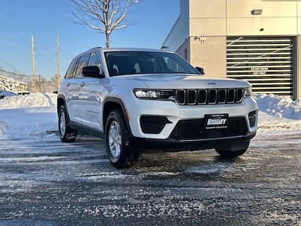 2023 Jeep Grand Cherokee Laredo SUV DYNAMIC_PREF_LABEL_INVENTORY_FEATURED_USED_INVENTORY_FEATURED1_ALTATTRIBUTEAFTER