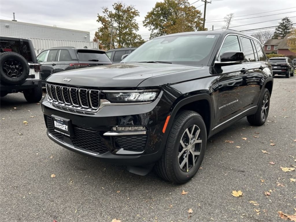 New 2025 Jeep Grand Cherokee LIMITED 4X4 Sport Utility