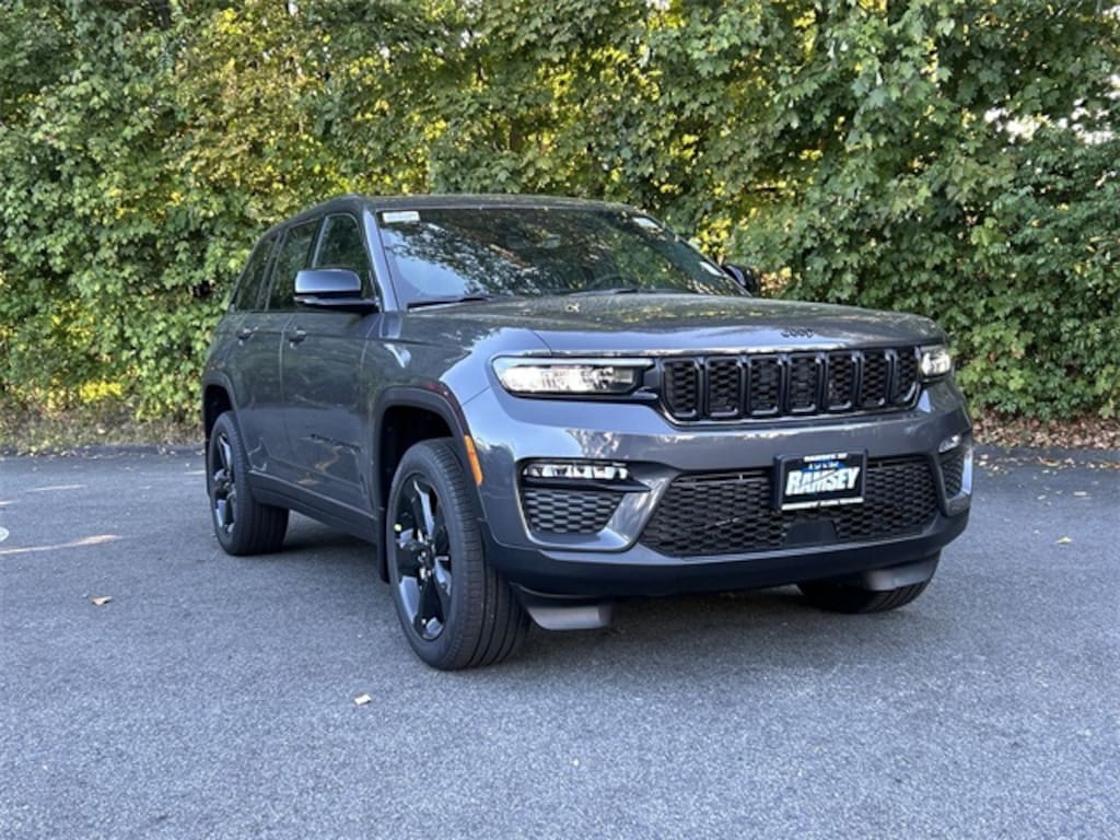 New 2025 Jeep Grand Cherokee LIMITED 4X4 Sport Utility