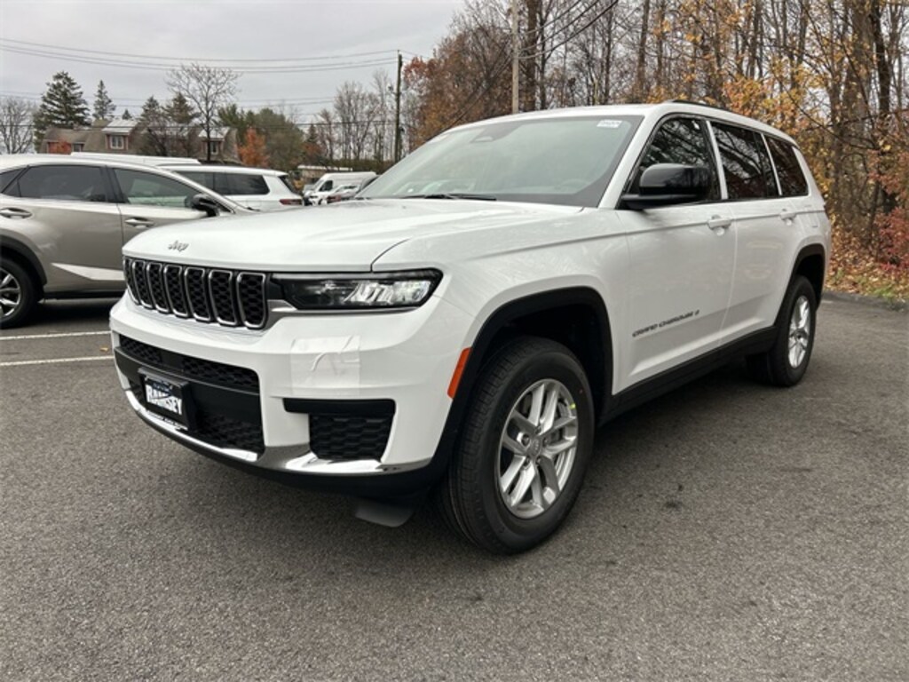 New 2025 Jeep Grand Cherokee L L LAREDO X 4X4 Sport Utility