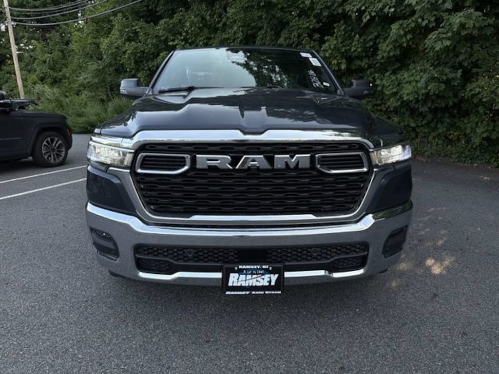 New 2026 Ram 1500 BIG HORN CREW CAB 4X4 5'7 BOX Pickup