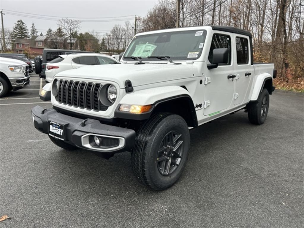 New 2026 Jeep Gladiator SPORT S 4X4 Pickup