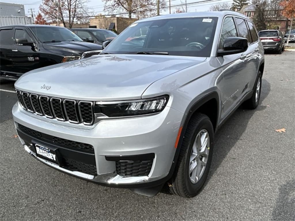 New 2025 Jeep Grand Cherokee L L LAREDO X 4X4 Sport Utility