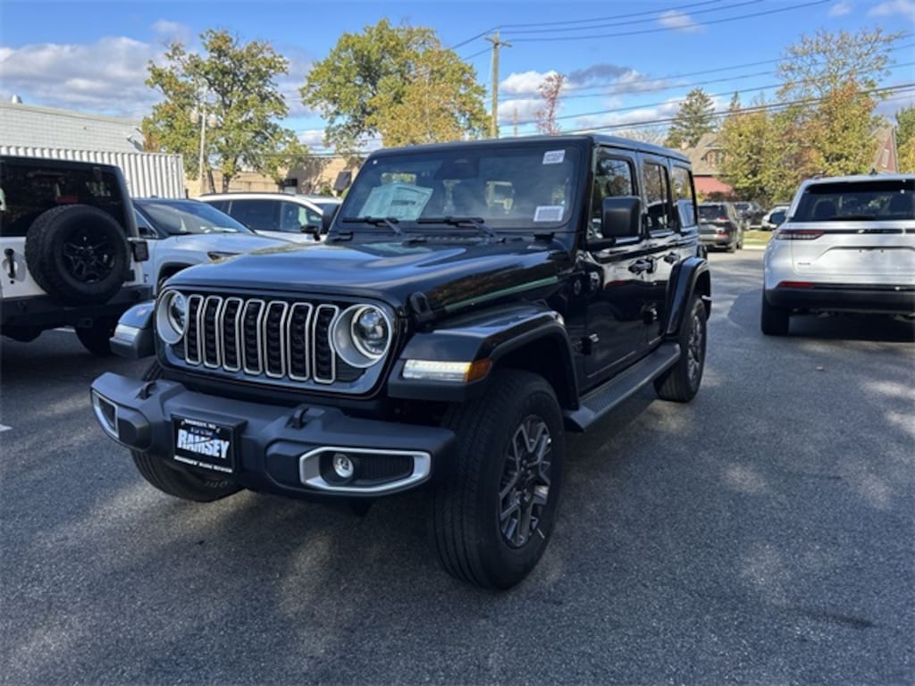 New 2026 Jeep Wrangler 4-DOOR SAHARA Sport Utility