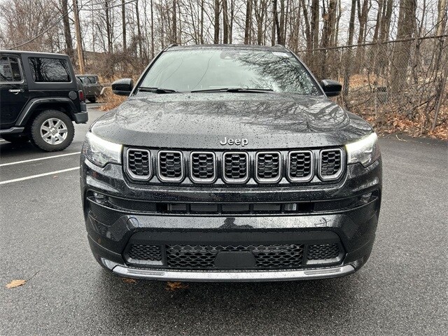 2025 Jeep Compass Limited photo 3