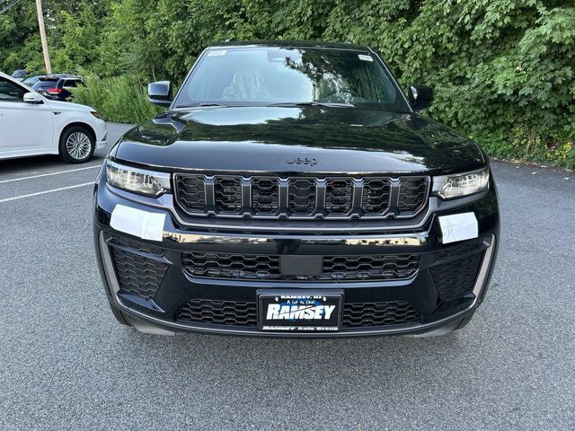 New 2026 Jeep Grand Cherokee L LAREDO 4X4 Sport Utility