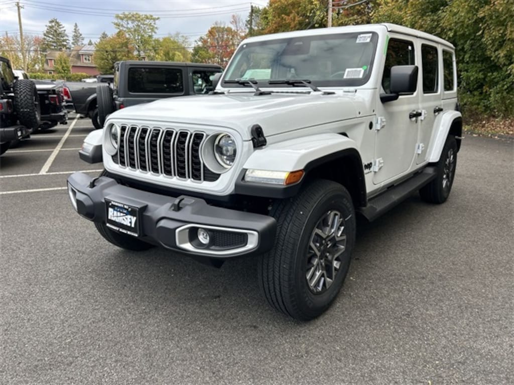 New 2026 Jeep Wrangler 4-DOOR SAHARA Sport Utility