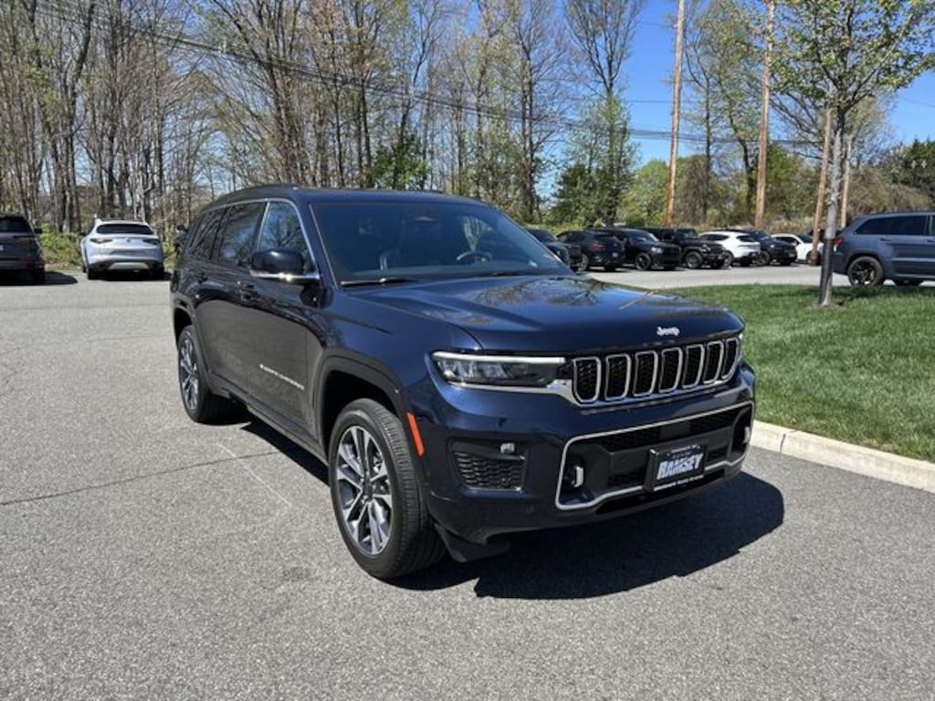 Used 2024 Jeep Grand Cherokee L Overland SUV