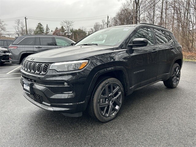 2025 Jeep Compass Limited photo 4