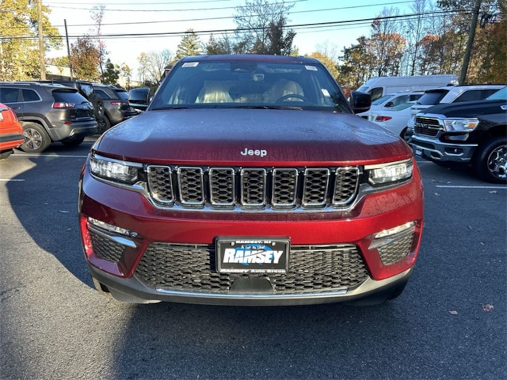 New 2025 Jeep Grand Cherokee LIMITED 4X4 Sport Utility