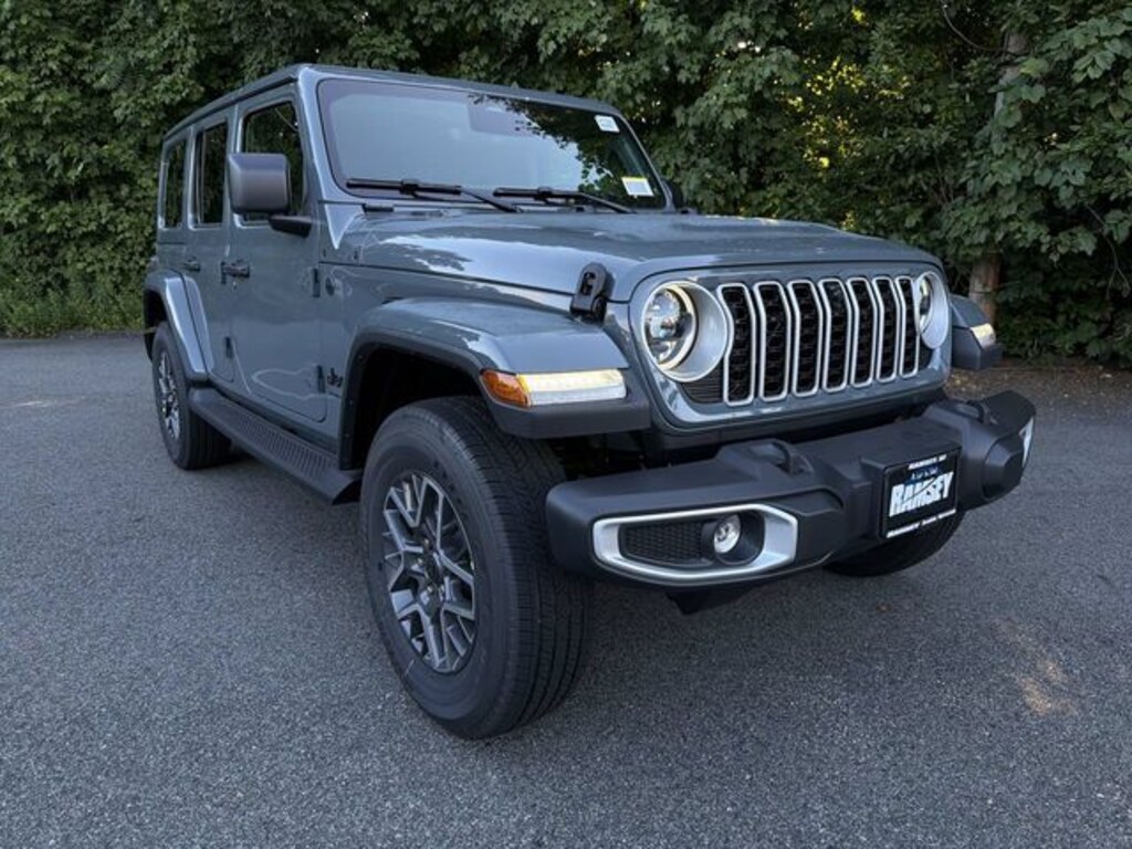 New 2026 Jeep Wrangler 4-DOOR SAHARA Sport Utility