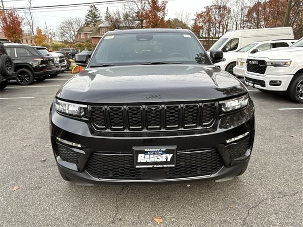 New 2025 Jeep Grand Cherokee LIMITED 4X4 Sport Utility