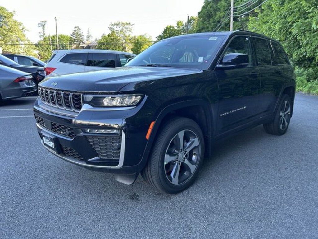 New 2026 Jeep Grand Cherokee LIMITED 4X4 Sport Utility
