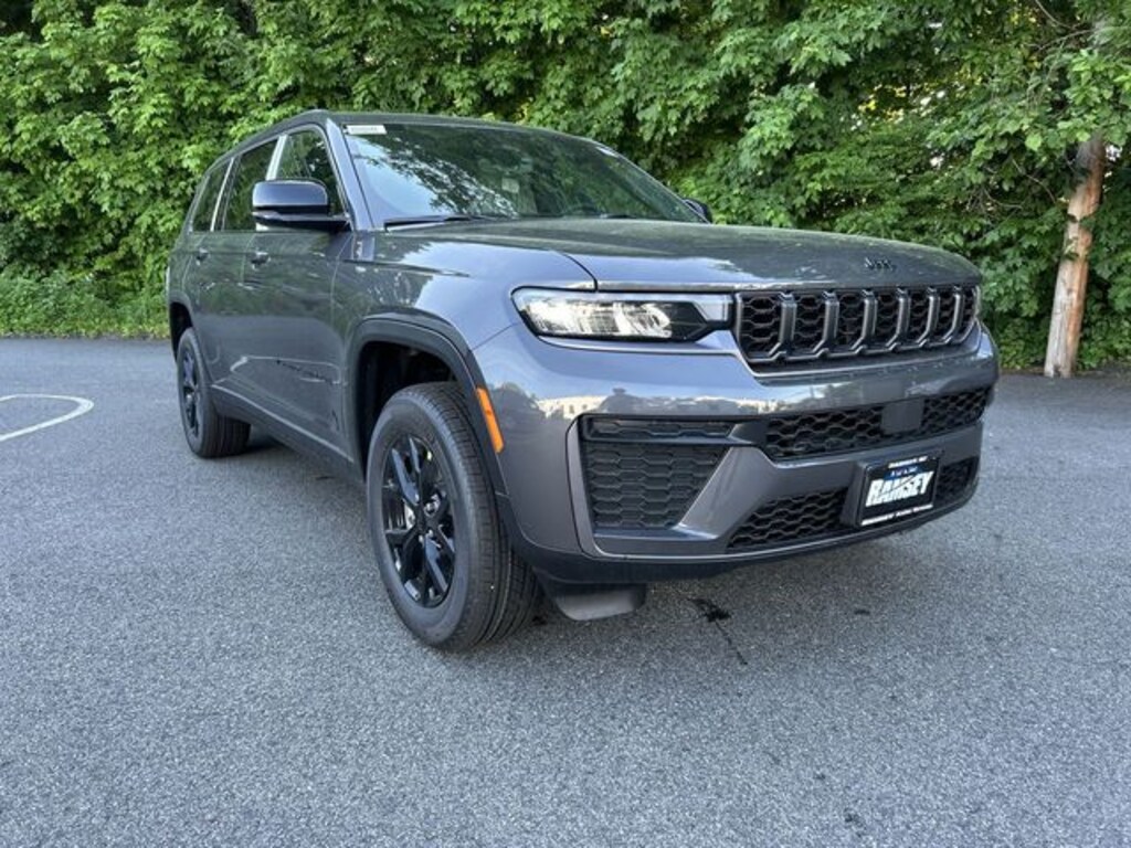 New 2026 Jeep Grand Cherokee L LAREDO ALTITUDE 4X4 Sport Utility