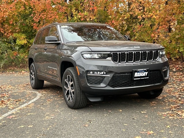 2025 Jeep Grand Cherokee Limited's photo