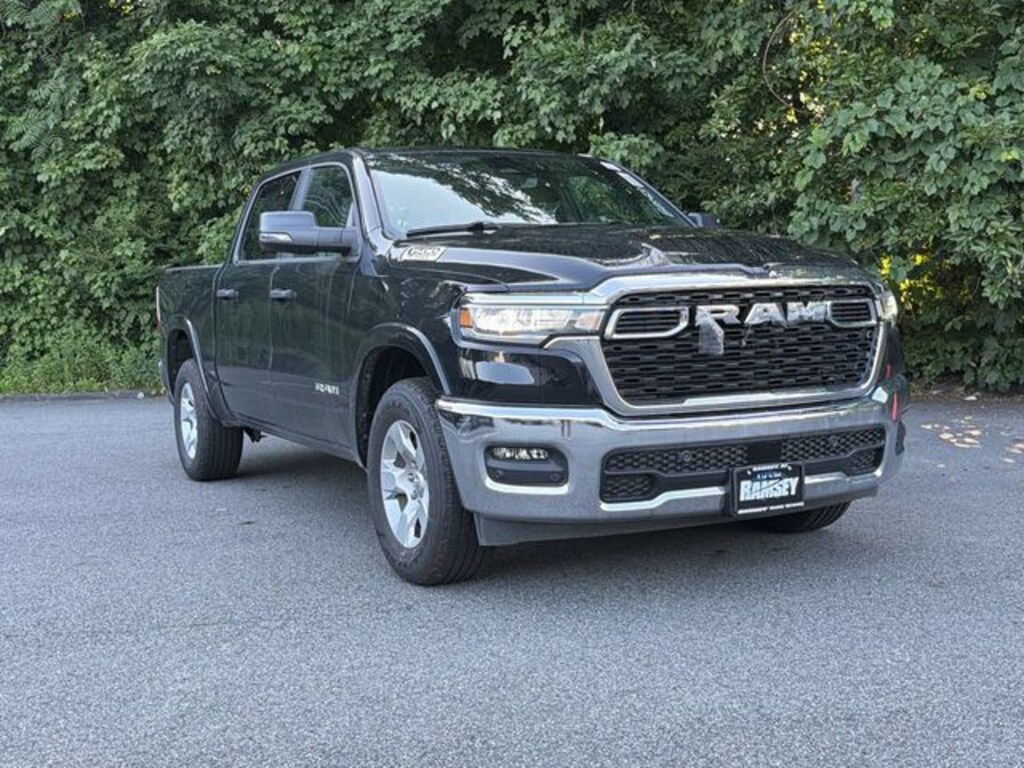 New 2026 Ram 1500 BIG HORN CREW CAB 4X4 5'7 BOX Pickup