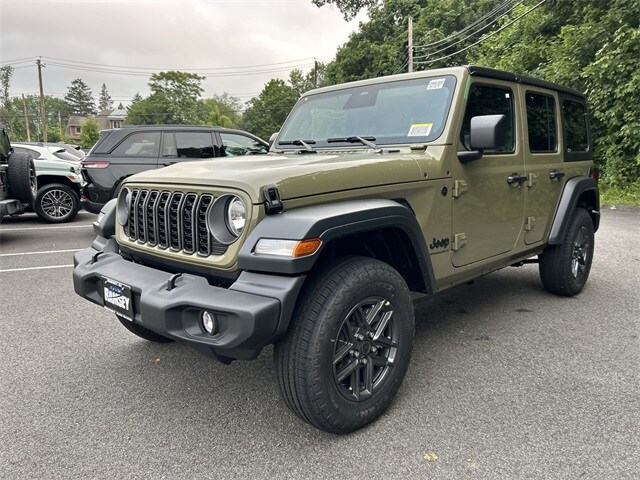 2025 Jeep Wrangler Sport S photo 4