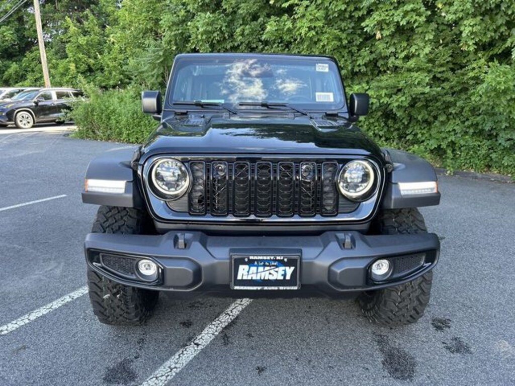 New 2026 Jeep Wrangler 4-DOOR WILLYS Sport Utility