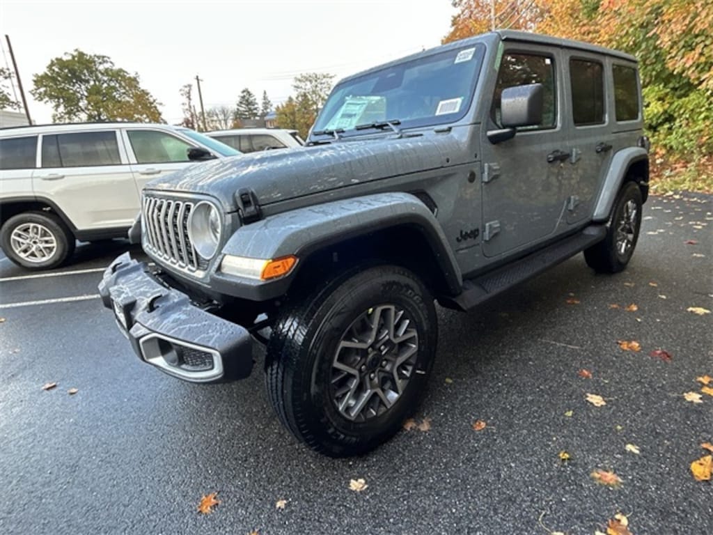New 2026 Jeep Wrangler 4-DOOR SAHARA Sport Utility