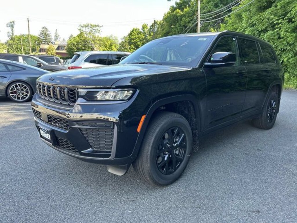 New 2026 Jeep Grand Cherokee L LAREDO ALTITUDE 4X4 Sport Utility