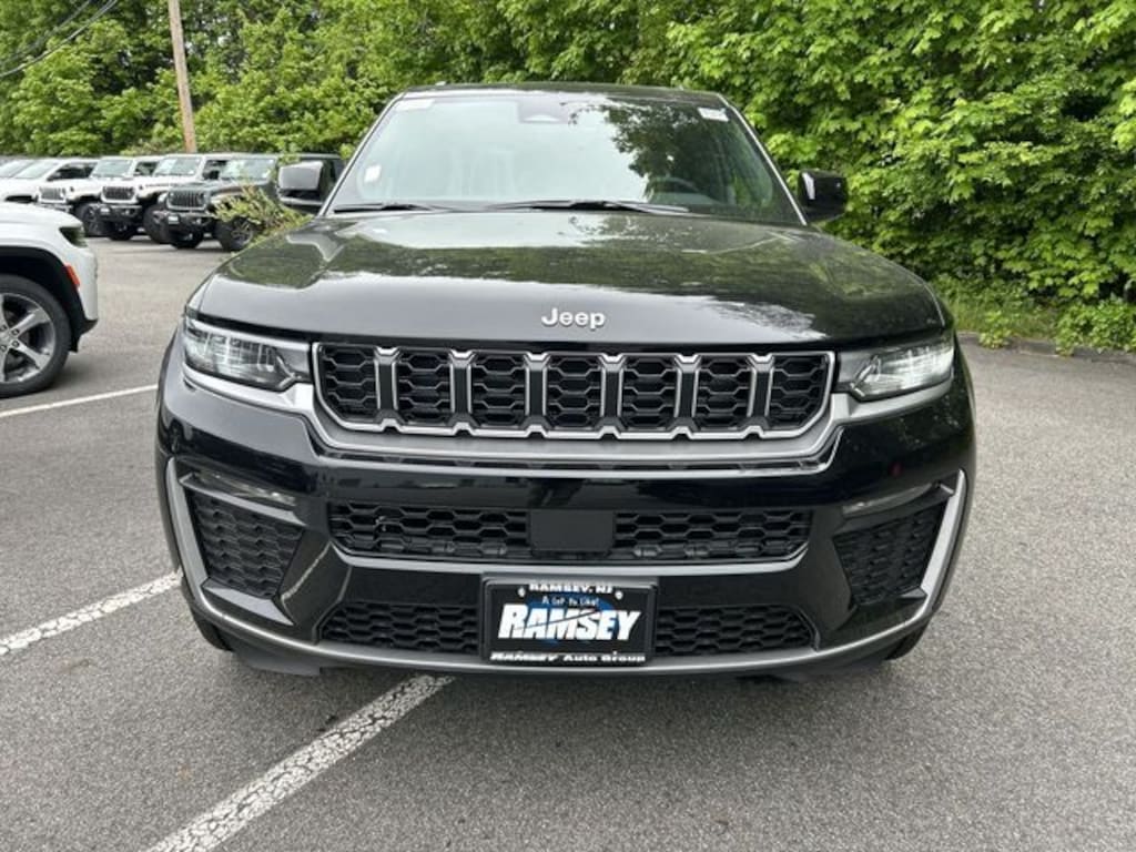 New 2026 Jeep Grand Cherokee LIMITED 4X4 Sport Utility
