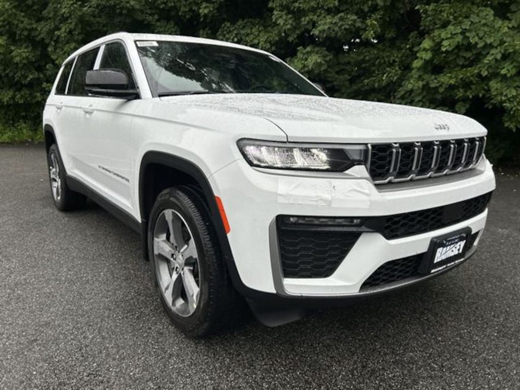 New 2026 Jeep Grand Cherokee L LIMITED 4X4 Sport Utility