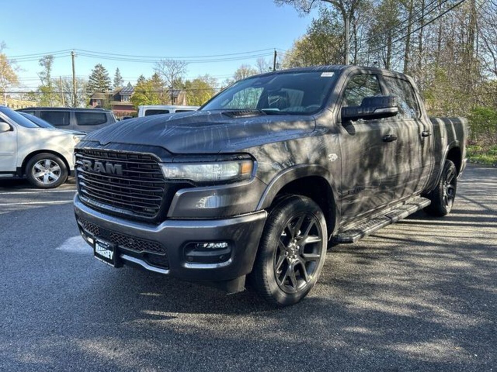 New 2026 Ram 1500 LARAMIE CREW CAB 4X4 5'7 BOX Pickup