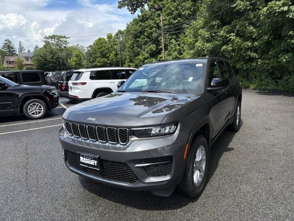 New 2026 Jeep Grand Cherokee LAREDO X 4X4 Sport Utility