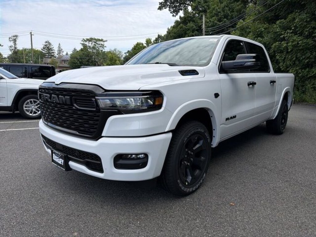New 2027 Ram 1500 BIG HORN CREW CAB 4X4 5'7 BOX Pickup