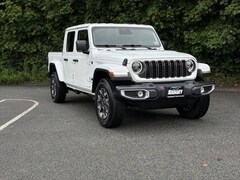 2026 Jeep Gladiator SAHARA 4X4 Pickup