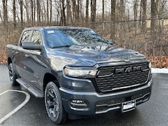 2026 Ram 1500 EXPRESS CREW CAB 4X4 5'7 BOX Pickup