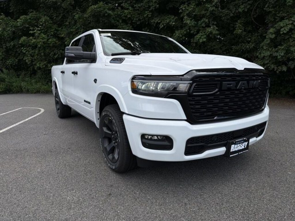 New 2027 Ram 1500 BIG HORN CREW CAB 4X4 5'7 BOX Pickup