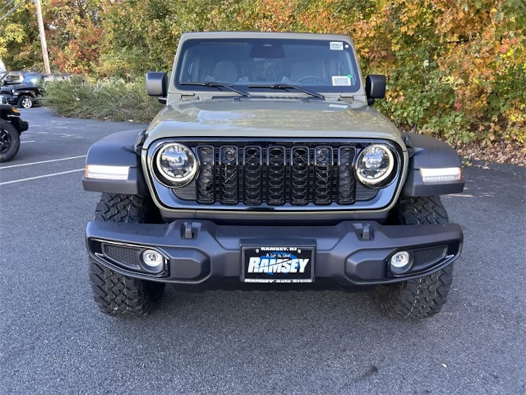 New 2026 Jeep Wrangler 4-DOOR WILLYS Sport Utility