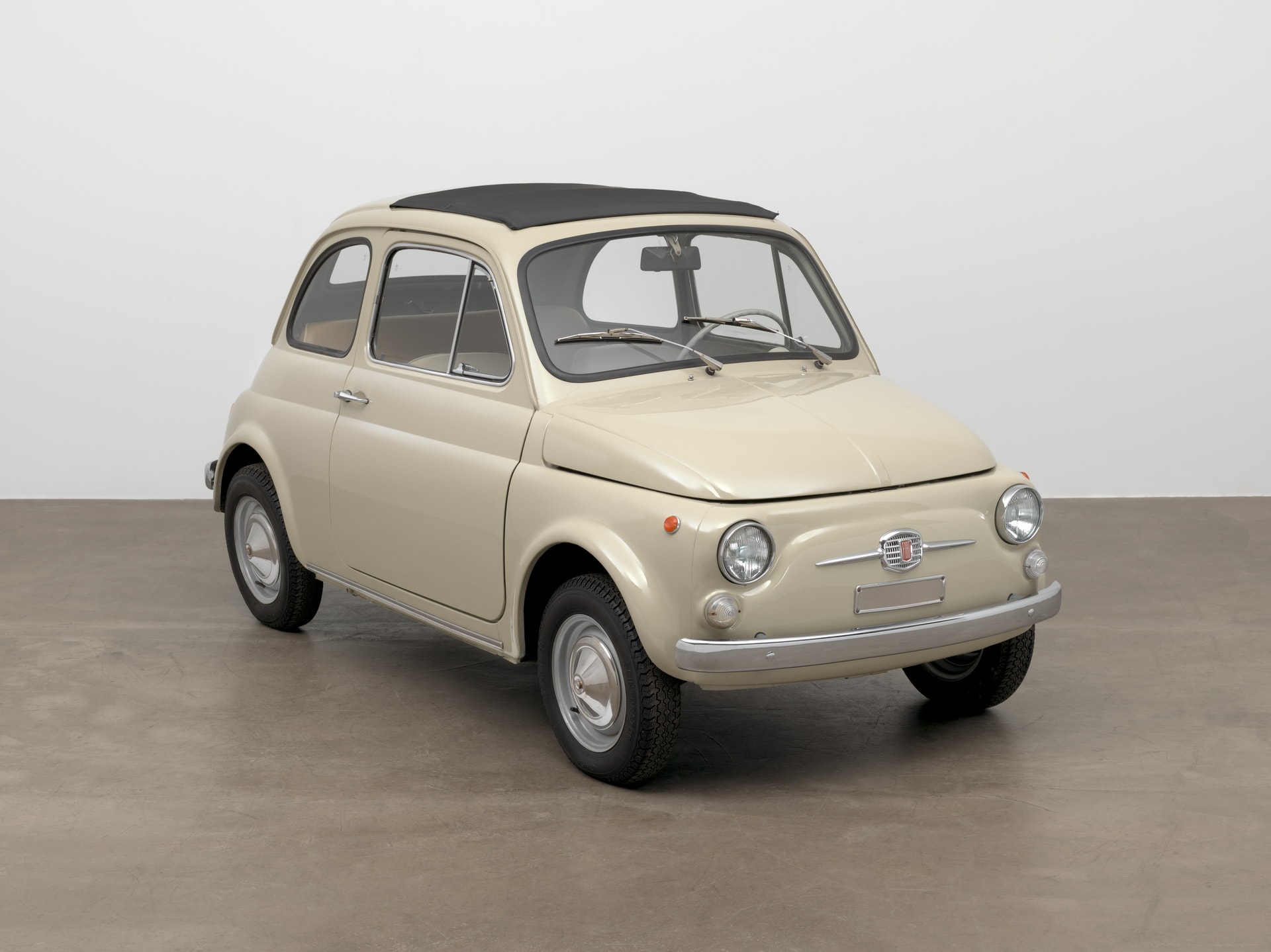 FIAT 500 F Series Gets Displayed at Museum of Modern Art