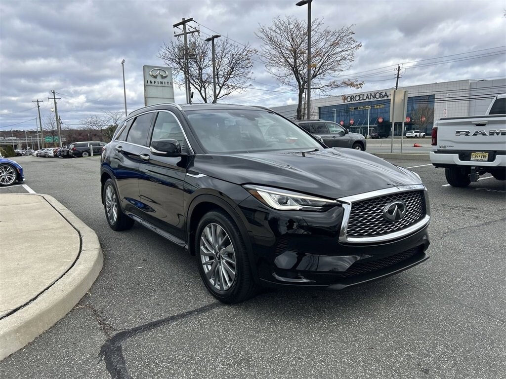 Certified 2025 INFINITI QX50 LUXE SUV