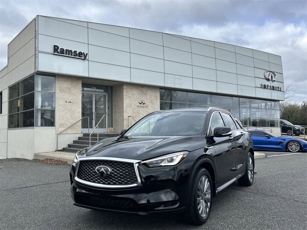 Certified 2025 INFINITI QX50 LUXE SUV