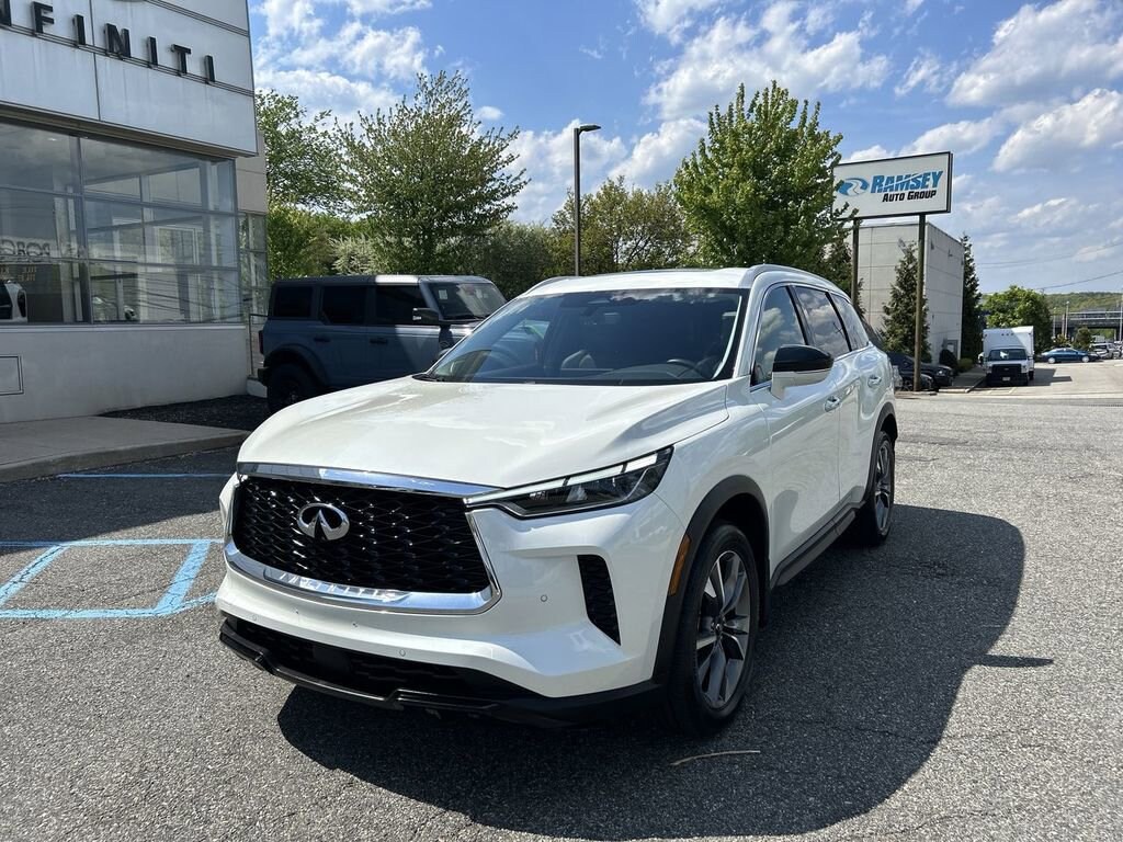 Certified 2023 INFINITI QX60 LUXE SUV