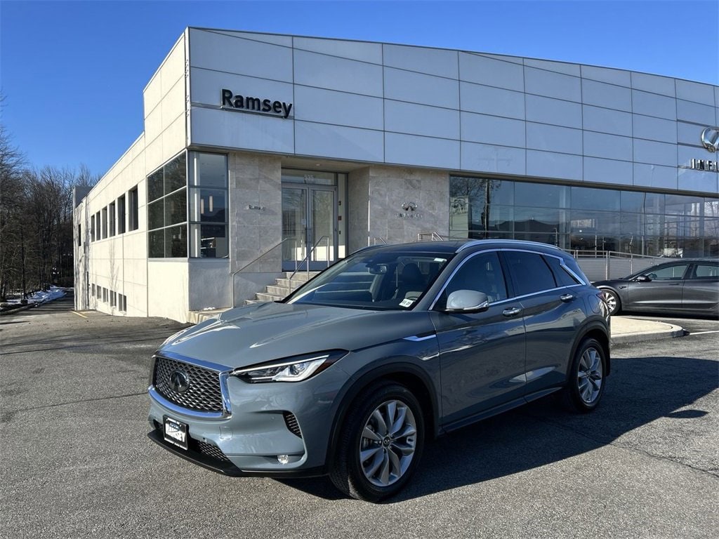 2022 INFINITI QX50 Essential