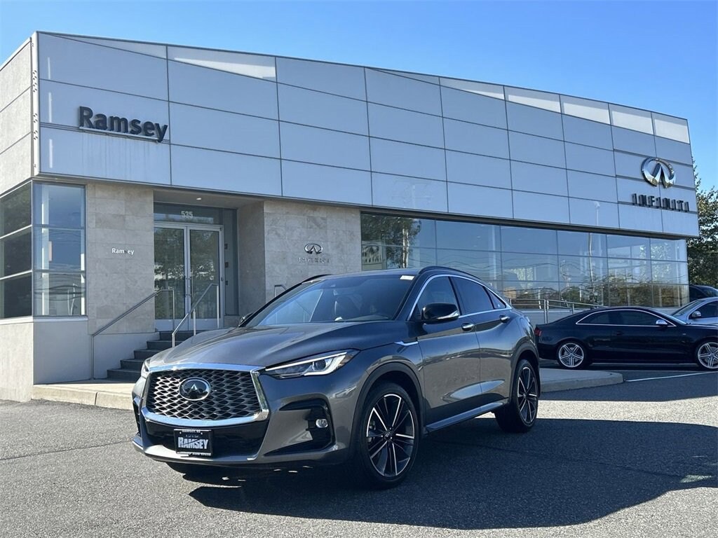 New 2025 INFINITI QX55 LUXE SUV