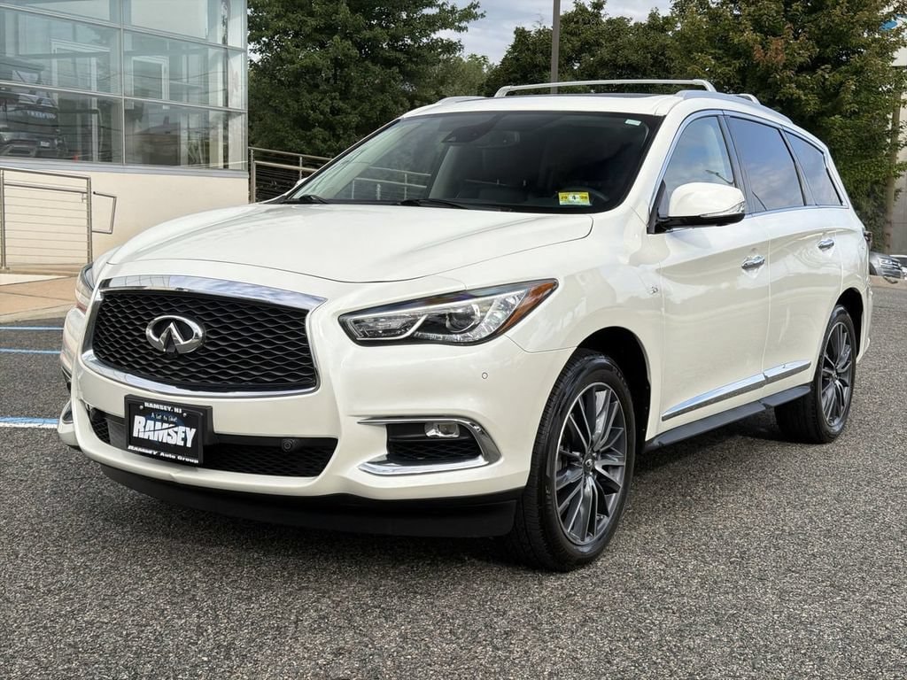 2017 INFINITI QX60 Base