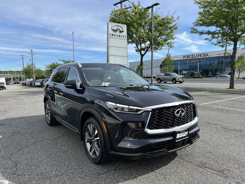 Certified 2023 INFINITI QX60 LUXE SUV